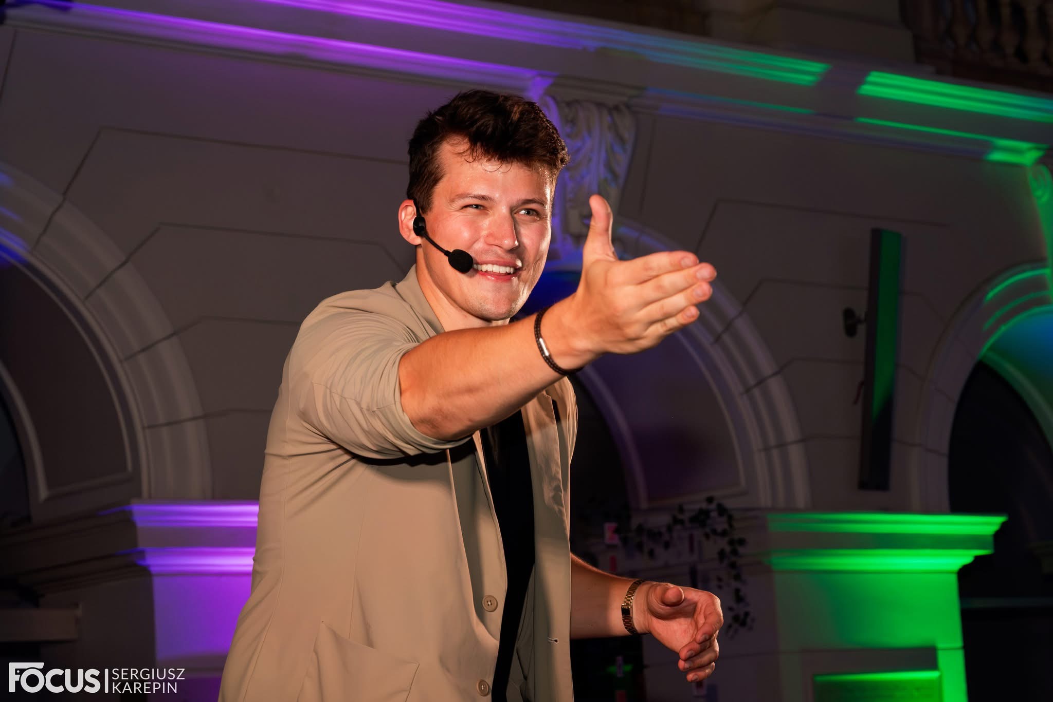 maciek piskorz iluzjonista warszawa na urodziny i event